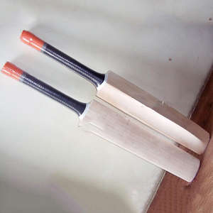 ไม้คริกเก็ตไม้คุณภาพสูงแบบกำหนดเอง ทนทาน จับถนัดมือ มีให้เลือกหลายขนาดและหลายสีสำหรับผู้เล่น - Product Image 3