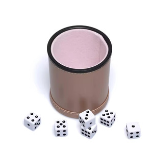 Gobelet à dés rond en PU avec couvercle pour le rangement des dés, design minimaliste durable, couleur rose, pour adultes - Product Image 4