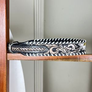 Collier pour animaux de compagnie en cuir usiné à la main personnalisé collier de chien de conception de tournesol collier de chien en cuir véritable durable pour petits chiens de taille moyenne - Product Image 4