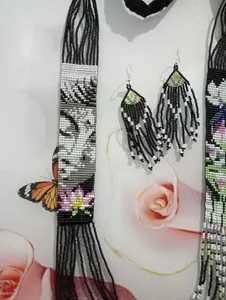 Style tendance | Chunky | Ethnique | Tribal | Collier ukrainien | Unique | Collier pour femme africaine avec boucles d'oreilles, pour les femmes talentueuses/ukrainiennes - Product Image 5