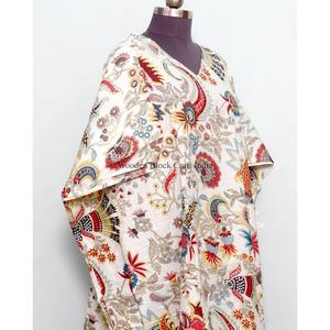 Vestido Kaftan de Algodón Indio con Estampado Floral, Vestido Maxi 100% Algodón para Mamás, Vestido Largo para Todas las Estaciones: Verano, Invierno, Otoño, Primavera - Product Image 5