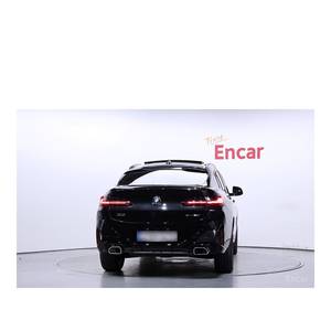 BMW X4 XDrive20i M Sport 2023 avec boîte de vitesses automatique, direction à gauche et caméra de recul, seulement 7 339 km parcourus - Product Image 4