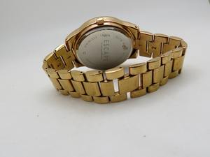 ซัพพลายเออร์อินเดียจำหน่ายนาฬิกาเพชรโมอิสซาไนต์สไตล์ญี่ปุ่น ดีไซน์คลาสสิก เหมาะสำหรับการประชุมทางธุรกิจ มีจำหน่ายแล้ว - Product Image 2