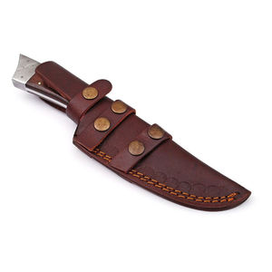 Couteau à lame pointue en acier Damas artisanal avec manche en bois pour la chasse, couteaux en vente à prix de gros. - Product Image 3