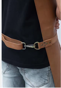 Tablier en cuir vintage couleur cognac, tablier de boucher en cuir pleine peau à une sangle, tablier en cuir personnalisé avec logo - Product Image 2