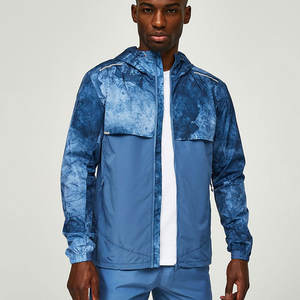 Veste coupe-vent à capuche pour homme personnalisée - Logo frontal entièrement personnalisable, nylon respirant, haute qualité pour l'extérieur - Product Image 3