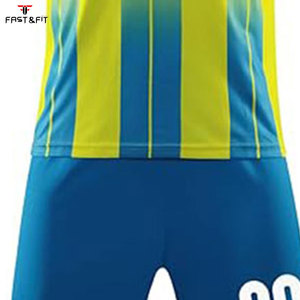 Maillots de football personnalisés avec logo par sublimation, ensemble complet d'uniformes pour équipe avec manches courtes, antibactériens et à séchage rapide pour adultes unisexes - Product Image 5