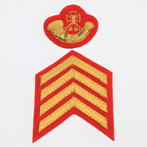 Meilleurs badges brodés personnalisables en fil de bullion avec logo sur mesure, de haute qualité, faits à la main avec perles, pour la vente en gros - Product Image 2