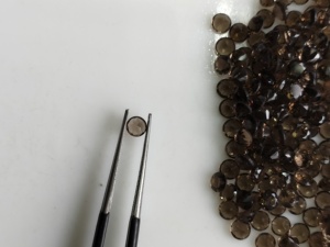Quartz fumé naturel 4 mm, taille brillante ronde, meilleure qualité, pierre précieuse en vrac pour la fabrication de bijoux - Product Image 2