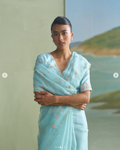 Salwar Kameez en soie bleu clair avec broderie florale, coupe ample, longueur standard, tenue formelle traditionnelle pour mariage, pour femmes, toutes saisons, Inde - Product Image 2