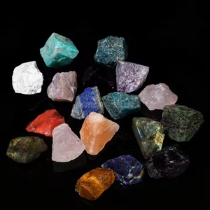 Venta al por mayor 50-75mm Cuarzo Fluorita Turquesas Amatistas Cristal en bruto natural Minerales curativos Rocas Espécimen Piedras - Product Image 1