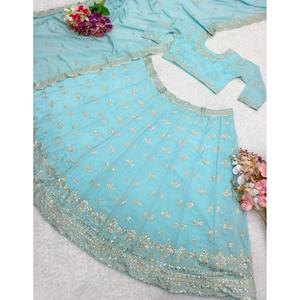LEHENGA CHOLI avec DUPATTRA SKY GHARARA pour femmes, broderie en séquence de viscose attrayante - Product Image 6