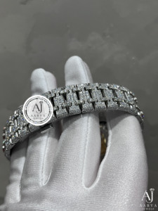 AARVA JEWELS นาฬิกาเพชรหรูหราสำหรับผู้ชาย ตัวเรือนสแตนเลส 41 มม. อะนาล็อกควอตซ์ กันน้ำ 10 บาร์ น้ำหนักเบา - Product Image 4