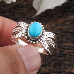 Anillo de Plata de Ley 925 con Turquesa Engastada en Bisel, Hecho a Mano, Estilo Bohemio Clásico, Delicado, Solitario, Certificado, para Boda o Fiesta, de Jaipur - Product Image 1