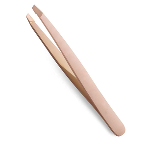 Pinzas de Precisión para Cejas con Baño de Oro Premium, Punta Redondeada, Diseño Moderno, Herramienta de Aseo Duradera a Precios Competitivos - Product Image 1