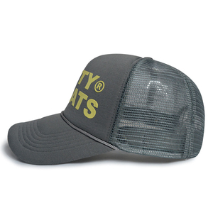 Gorra Trucker Roja de Malla Unisex Ajustable de 6 Paneles, Gorra Casual con Logotipo Bordado en el Panel Frontal, para Primavera/Verano, Gorra Trucker para Hombre - Product Image 4