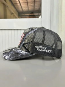 หมวกแก๊ปทรง Trucker ลายพราง ปักโลโก้ 2 มิติ แบบกำหนดเอง หมวกแก๊ปทรง Trucker 5 ชิ้น ทรงโค้งสำเร็จรูป ผลิตในเวียดนาม - Product Image 2