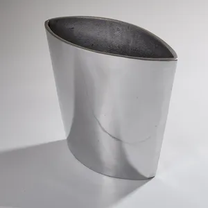 Premium Iron Flower Vase for Executive Office Reception and Luxury Corporate Decoration Premium Decor Projects Elegant Modern - Product Image 6