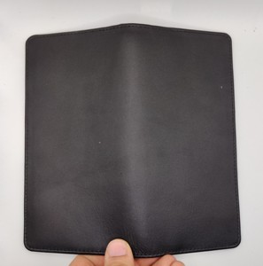กระเป๋าสตางค์ผู้ชายแบบยาว ผลิตจากโรงงาน ดีไซน์เนอร์คุณภาพสูง บุ RFID หนังแท้ ใส่บัตรเดินทาง สำหรับผู้ชาย รับผลิตตามแบบ (OEM) ขายส่ง - Product Image 4