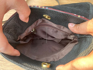 Bolso bandolera Kilim de Jacquard de cuero hecho a mano para mujer con correa ajustable, bandolera con patrón Tribal para viajes y uso diario - Product Image 5