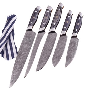 Ensemble de couteaux de chef en acier Damas à cinq pièces Nordic Forge, manches en bois Pakka, ambidextres, durables, tranchants, personnalisés, OEM, faits à la main, avec sac de transport - Product Image 3