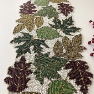 Camino de Mesa Artesanal con Cuentas, Elegante y Decorativo, de Algodón de Lujo Estilo Boho para Decoración de Comedor en Navidad y Fiestas - Product Image 1