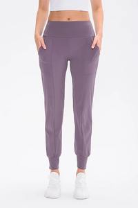 Pantalon de jogging en coton ajusté pour femme, vente en gros personnalisée, idéal pour le sport, l'entraînement et la course à pied - Product Image 5
