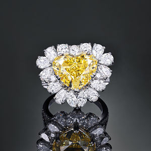 Anillo de Compromiso Unisex de Moda con Moissanita Amarilla de Corte Redondo AMBER JEWELS, Chapado en Rodio, Plata 925, Engaste de Garras - Product Image 1