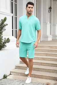 ชุดเสื้อแขนสั้นคอซิปสีเขียวมิ้นท์และกางเกงขาสั้นสำหรับผู้ชาย เนื้อผ้าระบายอากาศได้ดี เหมาะสำหรับใส่ลำลองในฤดูร้อน - Product Image 2