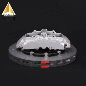 M-RACE forgé étrier GT8 carbone céramique étriers de frein 8 Pot étrier de frein à disque universel pour jantes 19 20 21 pouces - Product Image 1