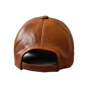 หมวกเบสบอลหนังแบบ Snapback สำหรับทุกเพศ ปรับขนาดได้ อุ่นสบาย เหมาะสำหรับกิจกรรมกลางแจ้ง หมวกกอล์ฟหนังคลาสสิก หมวกสไตล์ลำลอง - Product Image 5