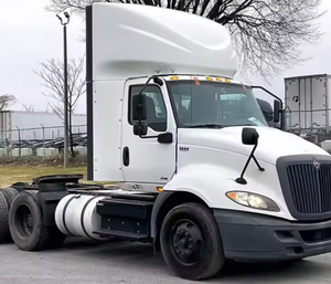 Camión International 8600 (4X2) de Eje Único y Cabina Diurna, Modelo 2018, Económico - 365HP, Transmisión Automática de 6 Velocidades, Listo para Envío Mundial - Product Image 6