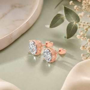 Fournisseur en gros Boucles d'oreilles clous solitaires à quatre griffes en diamant de laboratoire taille monumentale 7,3 mm Couleur D Certifié IGI Argent Luxe - Product Image 3