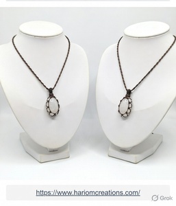 สร้อยคอหินมูนสโตนทำมือ จี้สไตล์โบโฮ ปรับขนาดได้ คริสตัลบำบัด - Product Image 4