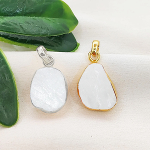 Colgante de Ágata Blanca en Bruto con Engaste, Hecho a Mano, Piedra de Nacimiento, Chapado en Oro, Amuletos de Cristal Curativo, Joyería, Amuletos de Ágata Blanca en Bruto de 10-12mm - Product Image 1