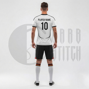 ชุดเสื้อฟุตบอลและกางเกงขาสั้นแบบซับลิเมชั่นสีขาว ดำ แดง เหลือง พร้อมลายกราฟิก ชุดทีมฟุตบอล ชุดกีฬา ชุดฝึกซ้อม - Product Image 6