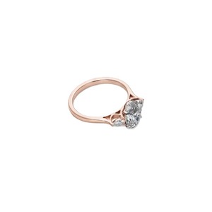Anillo de Compromiso de Oro Sólido de 10K, 14K, 18K con Diamante Ovalado Cultivado en Laboratorio, Dos Diamantes Laterales en Forma de Pera, Anillo de Tres Piedras con Certificado IGI - Product Image 4