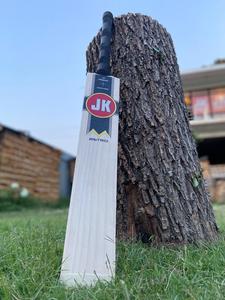 Bate de Críquet Profesional de Madera de Salgueiro Cachemir Updesh Premium, Tamaño Completo, Ligero y Duradero, para Práctica con Pelota de Cuero - Product Image 2