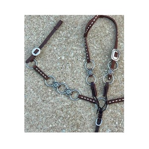 Conjunto de cabezada y pechopetral de cuero marrón estilo Western para caballo, con conchos de anillo plateado, artesanal, equipo de equitación - Product Image 3