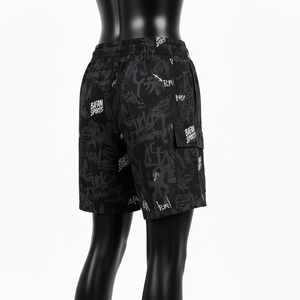 กางเกงว่ายน้ำผู้หญิงผ้าไมโครไฟเบอร์โพลีเอสเตอร์แห้งเร็วแบบพรีเมียม สีดำลายกราฟฟิตี แต่งกระเป๋าแบบคาร์โก้ พิมพ์ลายโลโก้ - Product Image 5