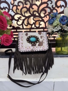 Nouveau design 2026 Sac à main bandoulière en cuir suédé à franges, orné de pierres turquoise, style bohème gypsy, en cuir de cheval fait main, multi-usages - Product Image 3