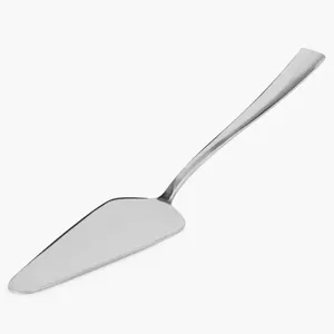 Cuchara para servir pasteles de metal hecha a mano que mejora la presentación de postres en bodas elegantes, recepciones y reuniones festivas. - Product Image 3