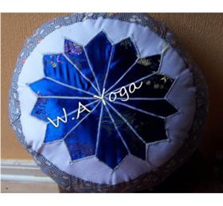 Cojín de Yoga GULLSTAR YOGA INDUSTRY, Lona de Algodón, Diseño de Estrellas Azules y Blancas, Lavable, Ecológico, Modelo GYI-YC-0008, Uso para Adultos, OEM - Product Image 4