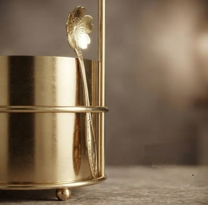 Organizador de Metal Dorado con Forma de Pájaro y Asa, de un Solo Nivel, para Artículos Diversos en la Sala de Estar - Product Image 4