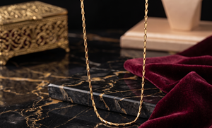DIVYORO Cadena de eslabones cónicos chapada en oro de 22 quilates clásica para mujer - Product Image 2