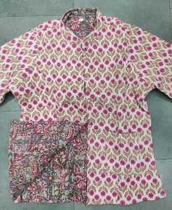 Veste matelassée réversible en coton faite à la main pour femme, imprimé floral vintage, style boutique, vêtement d'extérieur d'hiver, fabricant - Product Image 1