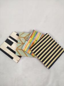 แผ่นรองแก้วไม้พรีเมียม ดีไซน์สั่งทำฟรี (ไม้และเรซิ่น) ทนทานยาวนาน เป็นมิตรกับสิ่งแวดล้อม เหมาะสำหรับใช้ในบ้านและสำนักงาน - Product Image 3