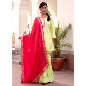Ensemble Salwar Kameez ethnique en rayonne brodé Gota vert Aasma avec dupatta rose, taille XS, idéal pour les mariages - Product Image 2