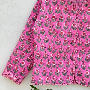 Chaqueta Acolchada de Algodón con Estampado Floral Rosa, Cuello en V, Manga Tres Cuartos, Ropa de Abrigo de Primavera para Mujer - Product Image 4