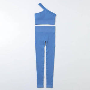 Vêtements de sport féminins grande taille en marque propre, ensemble de 2 pièces respirant et écologique, vêtements de fitness sans couture, ensemble de yoga et de gym pour femmes - Product Image 5